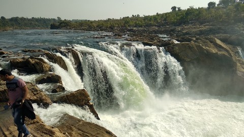 Dhuandhar Falls