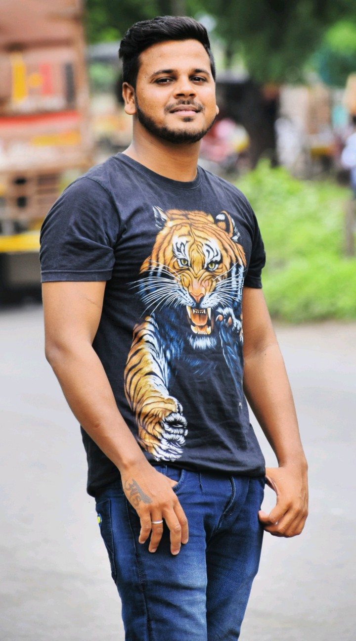 Dhiru