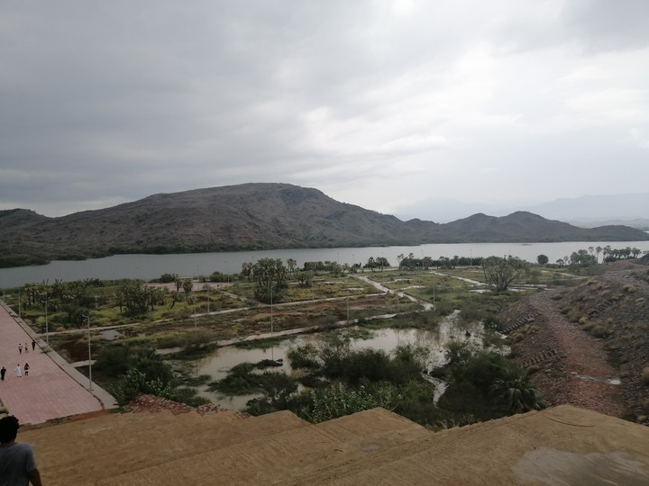 بحيرة