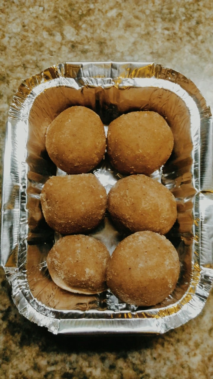 Atta Ladoo