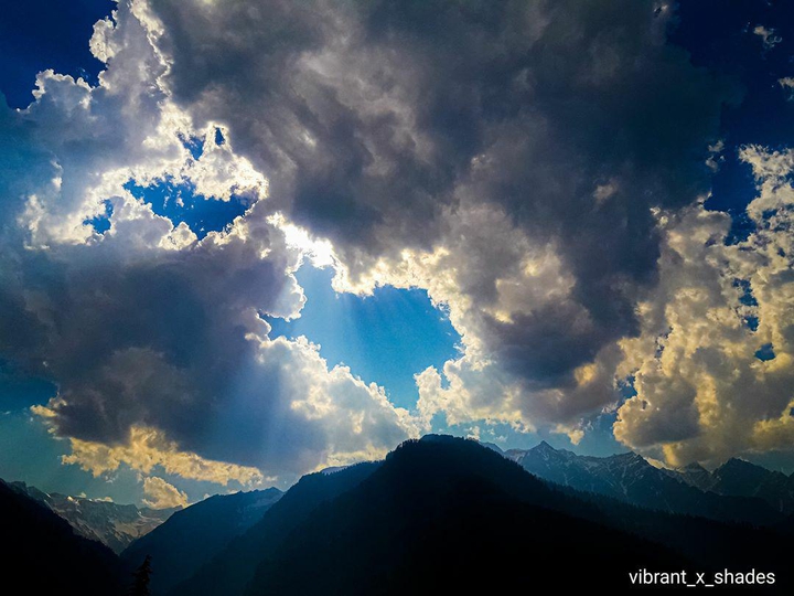 Look at the sky. We are not alone. ☁️