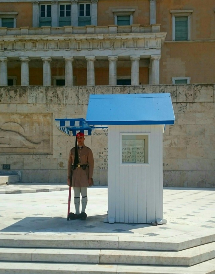 SOLDIER GUARDING GREEK PARLIAMENT