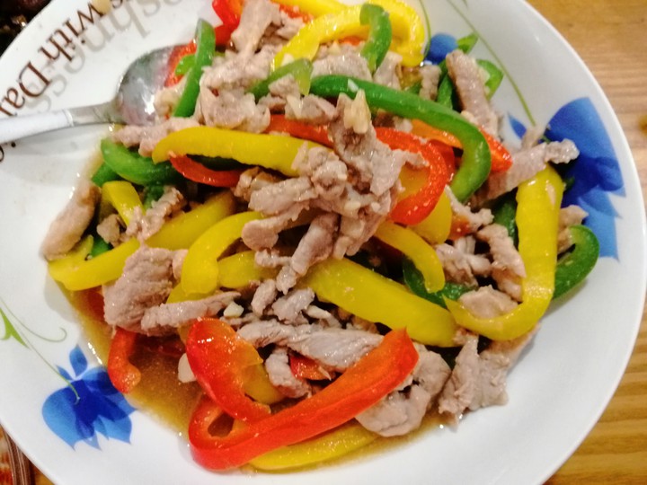 彩椒炒肉丝