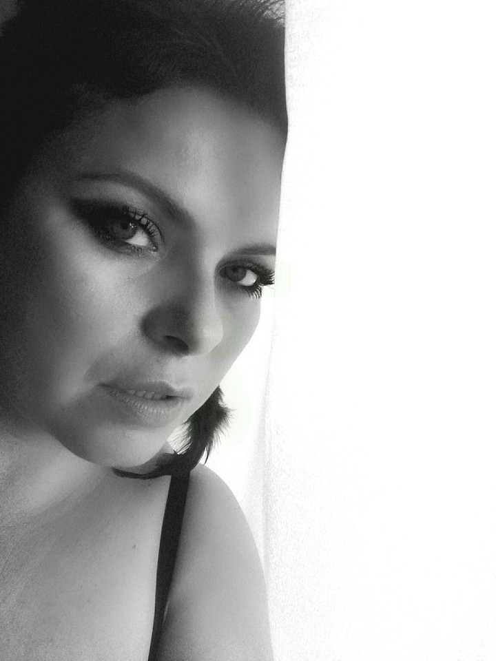 lady J.Girl with feather...