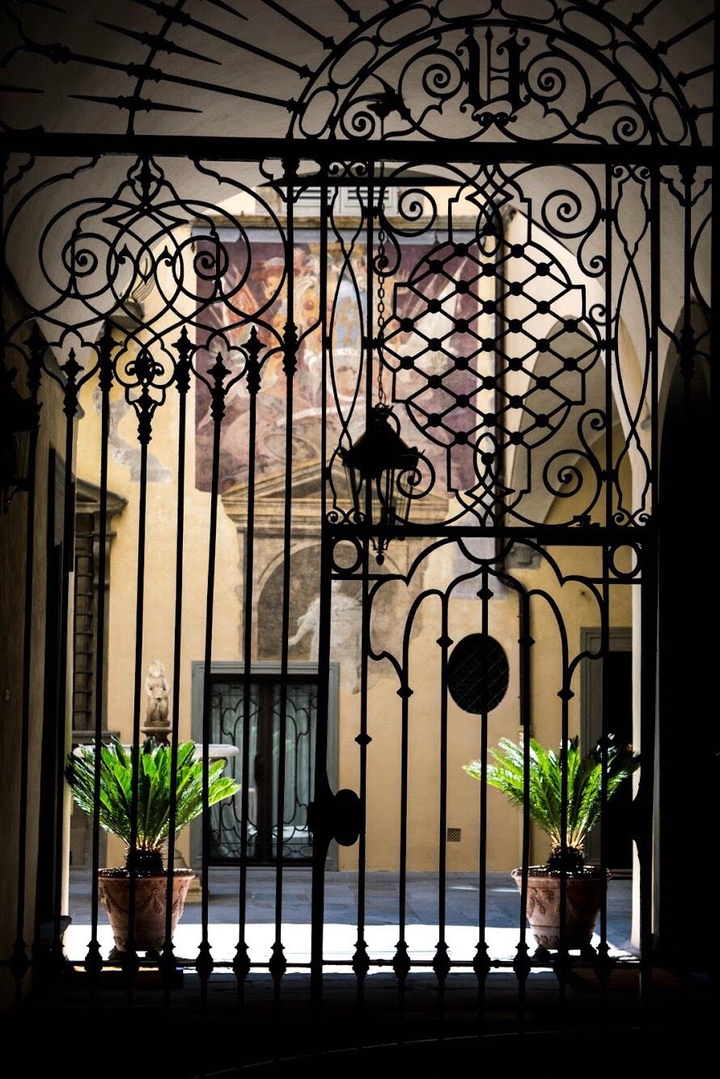Gates in Florence
