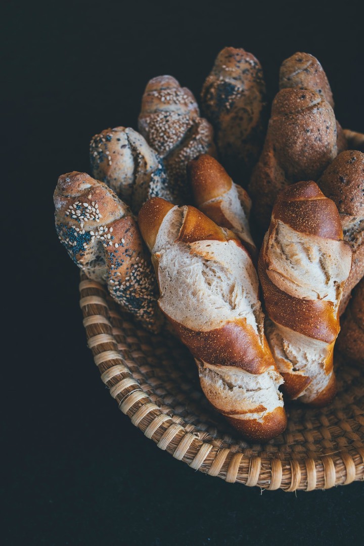 ~