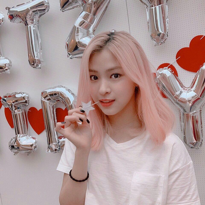 queen ryujin/itzy