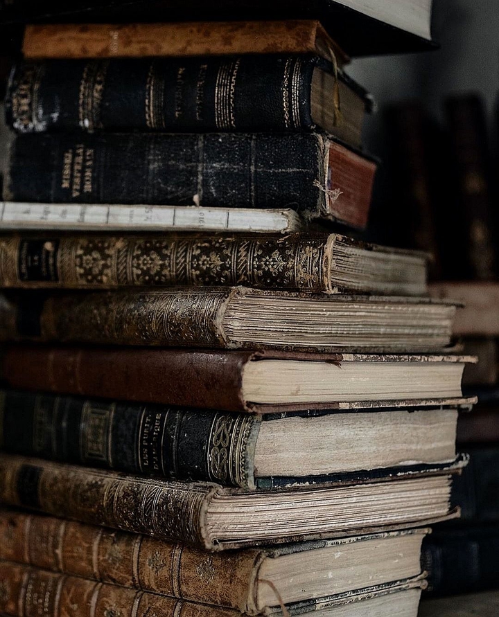 الكتب العتيقه