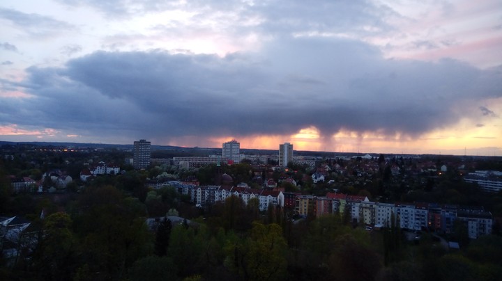 dunkle Wolken