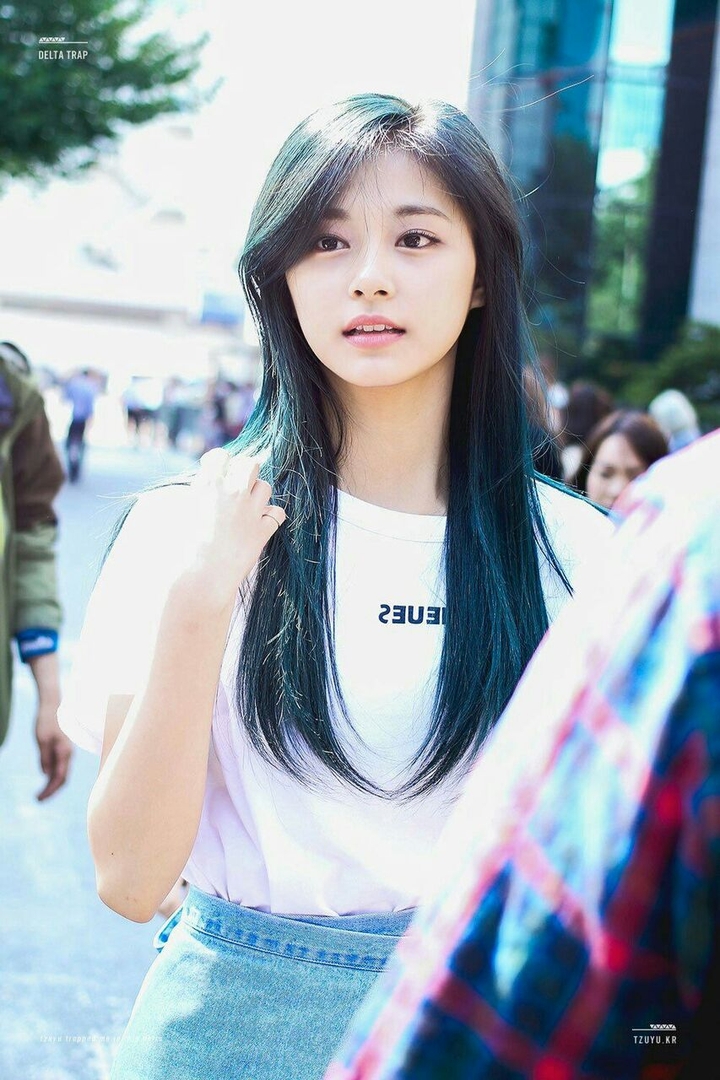 beautiful chou tzuyu