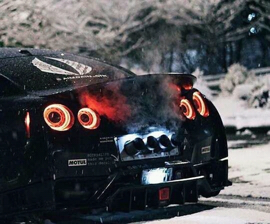 Nissan GTR