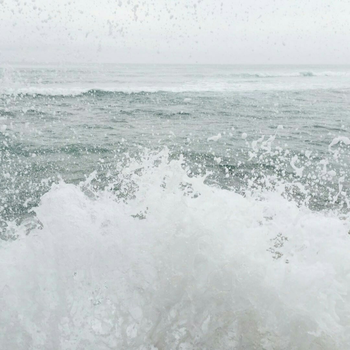 море