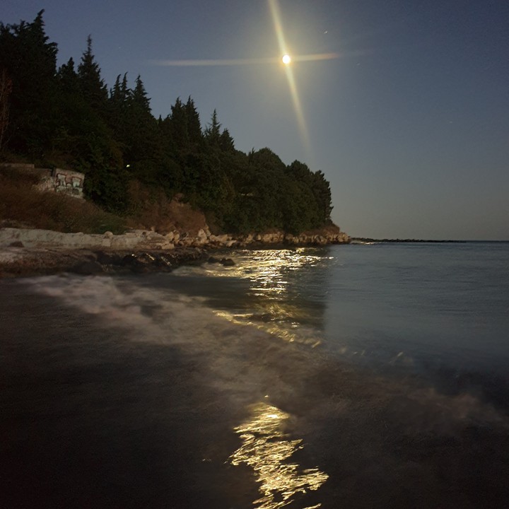 ніч і море