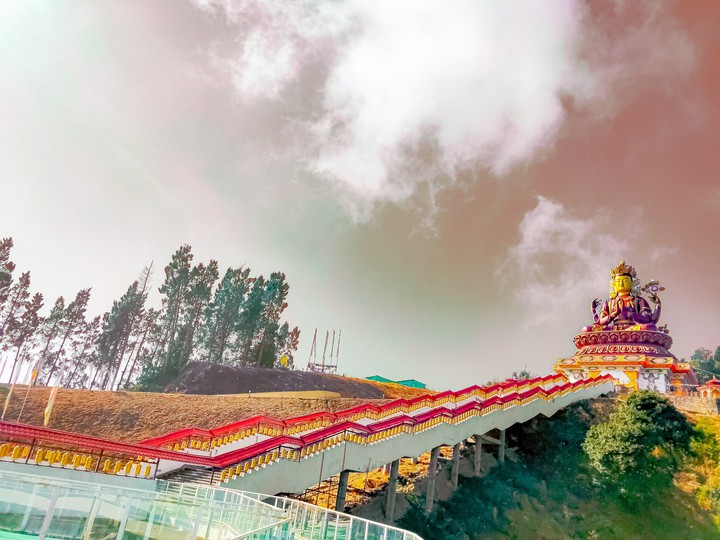 Chenrezig Statue, Pelling, India