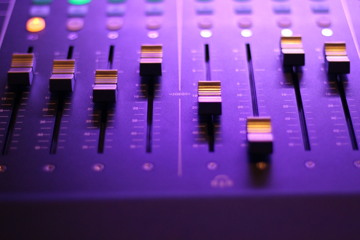 audio mixer