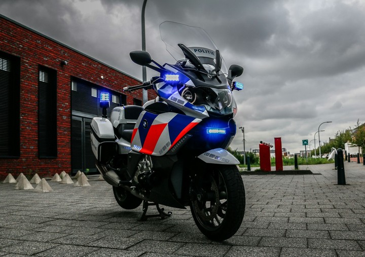 Dutch police bmw k1600gt