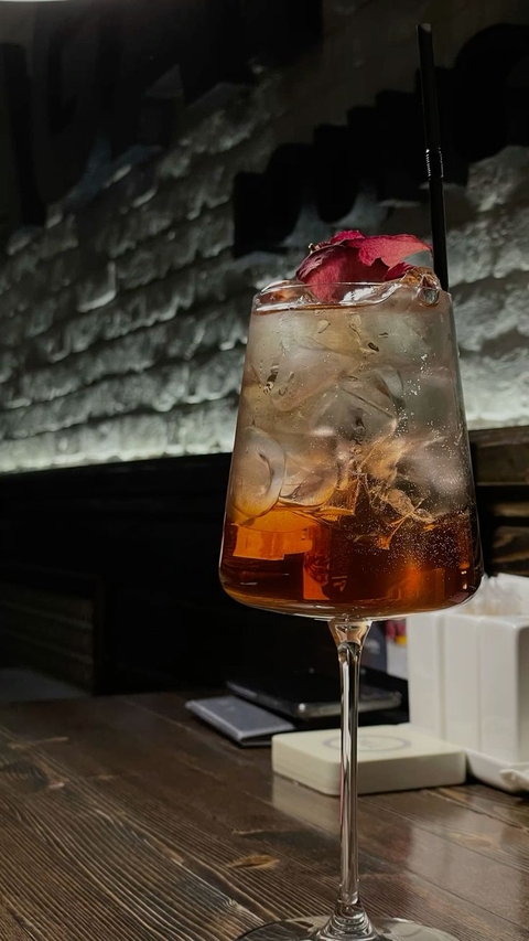 alcohol, tableware Hintergrundbilder
