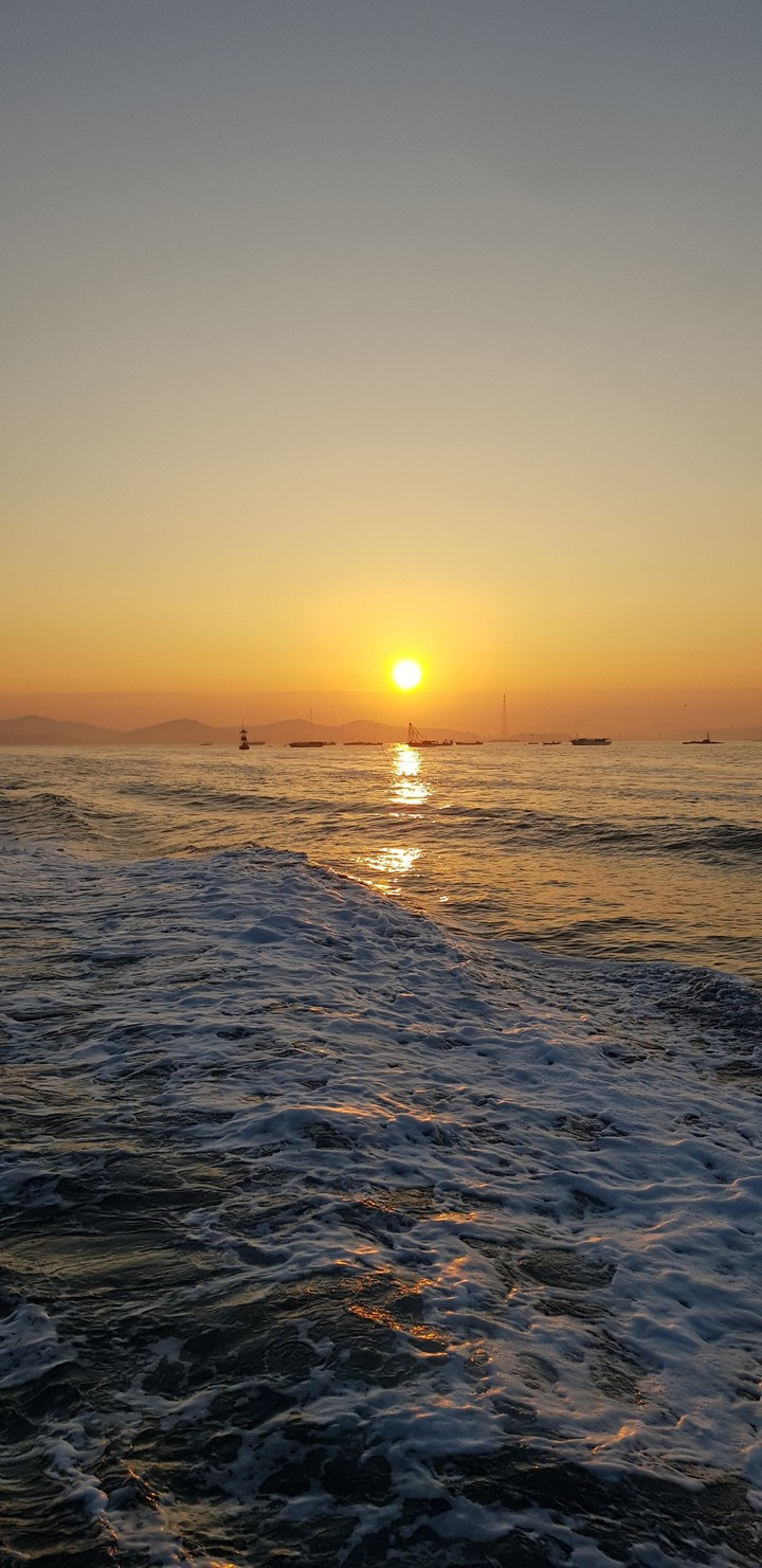 바다 일출