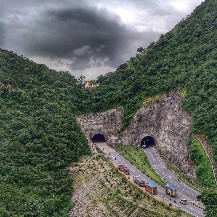 tunnel
