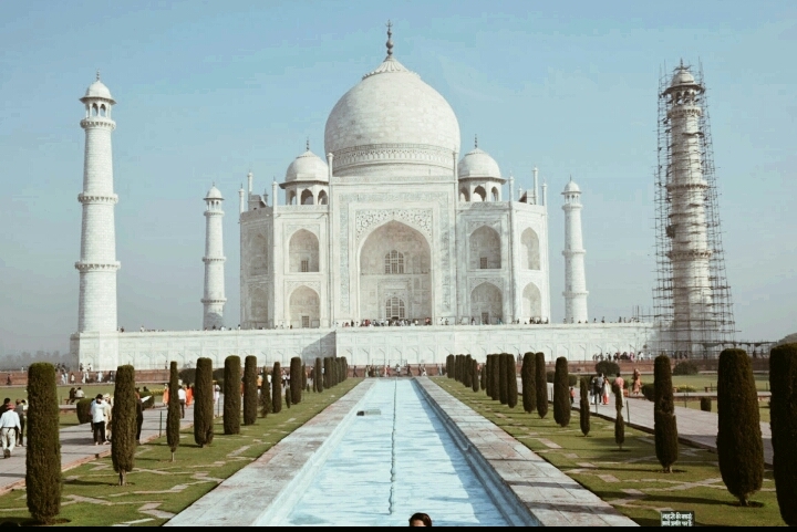 taj mohol