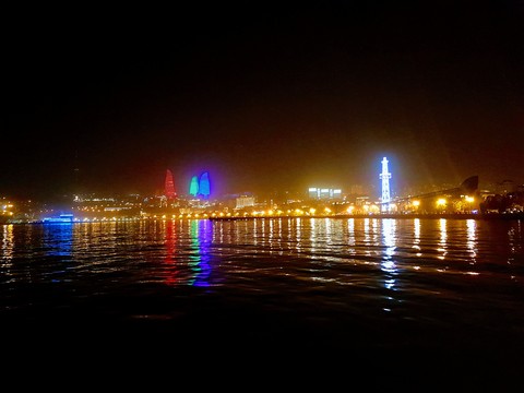 baku night