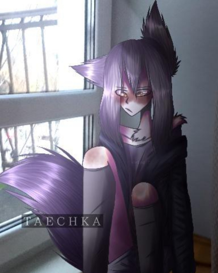 Девочка у окна