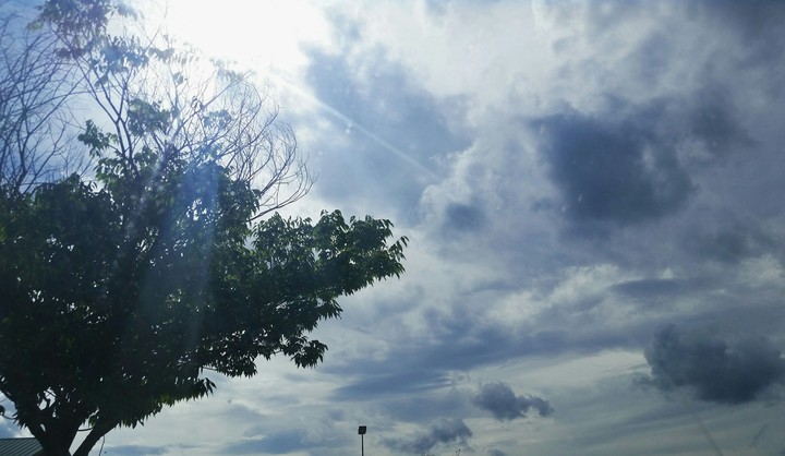 blue sky light