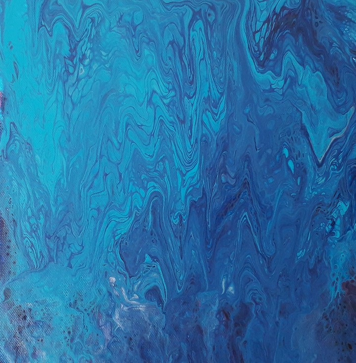 pouring blue1