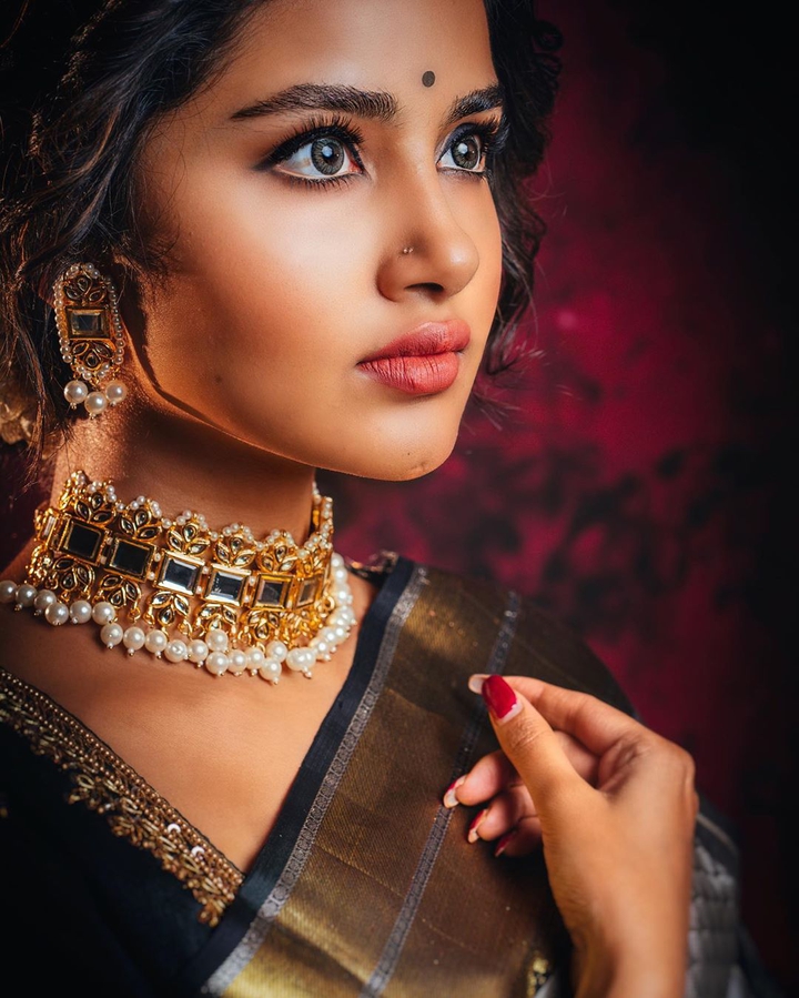 anupama parameswaran