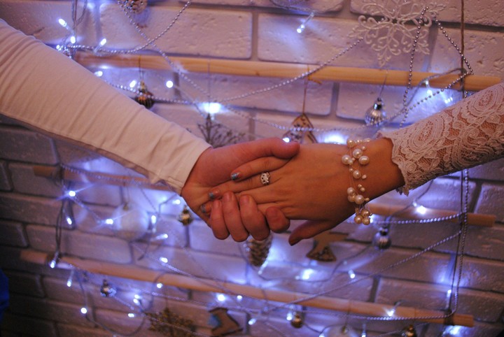 Hands