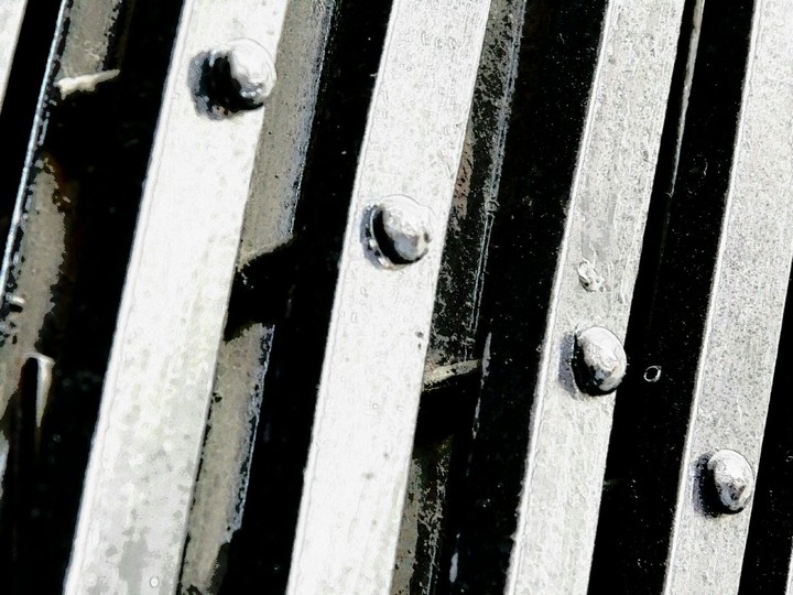 #chaind #iron #black