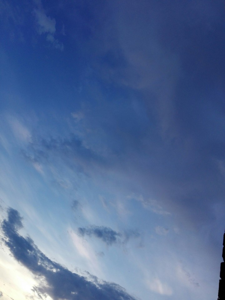 cielo clouds