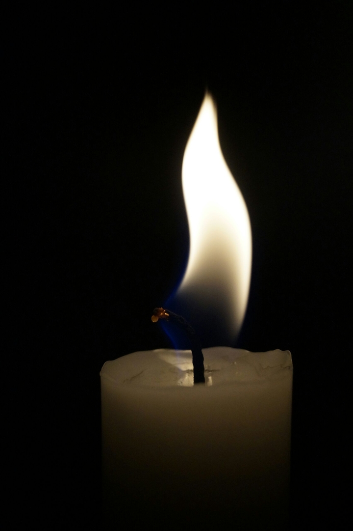 candel in the dark