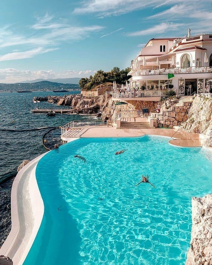 resort