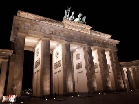 Brandenburger Tor Berlin by night
