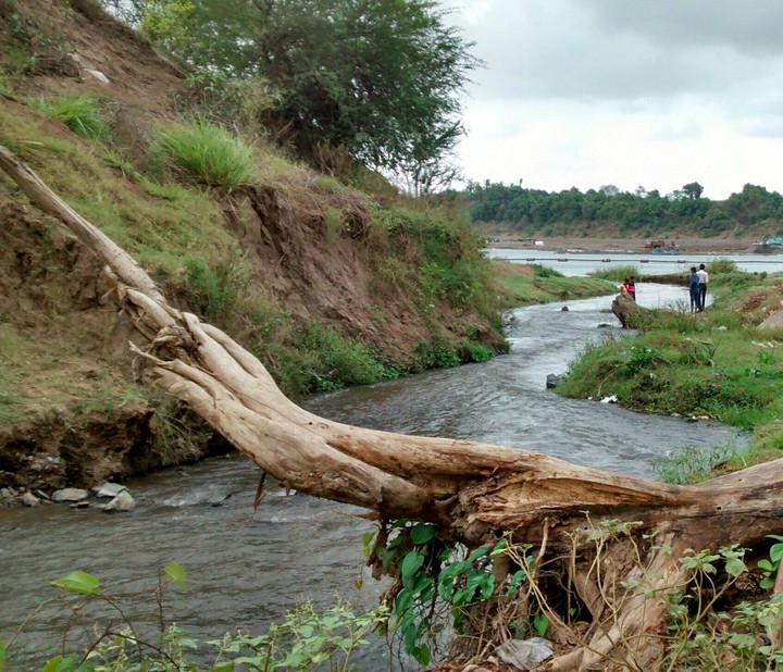 river stream