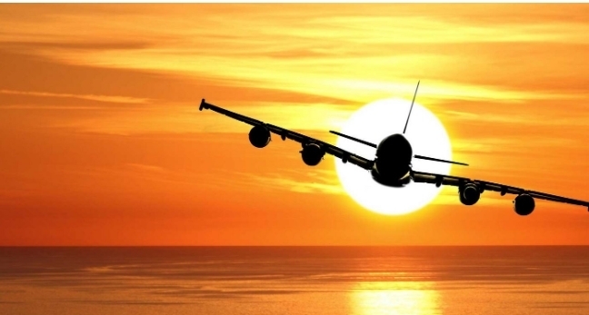 tramonto con aereo