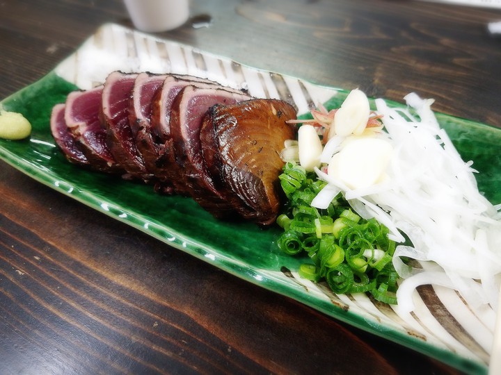 カツオのタタキ