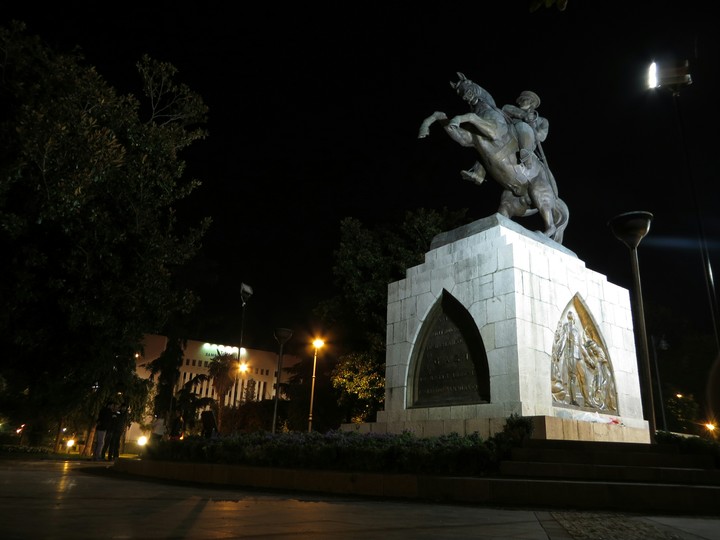 Atatürk onur anıtı