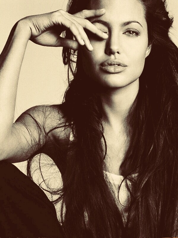 Angelina Jolie