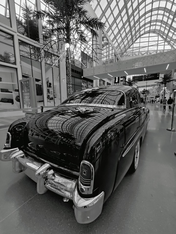 Retro car