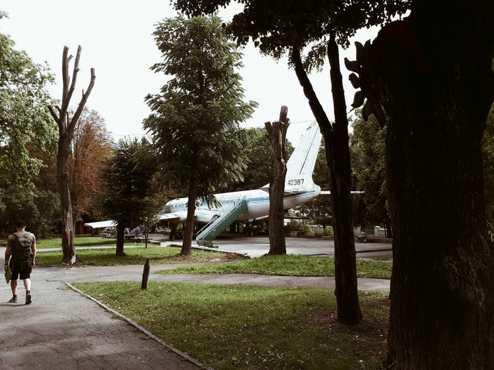 airplane