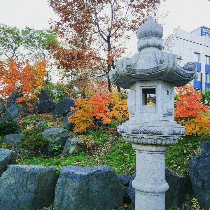 stonegarden autumn
