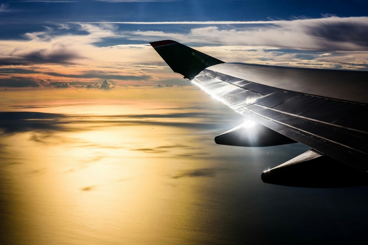 ✈Flying