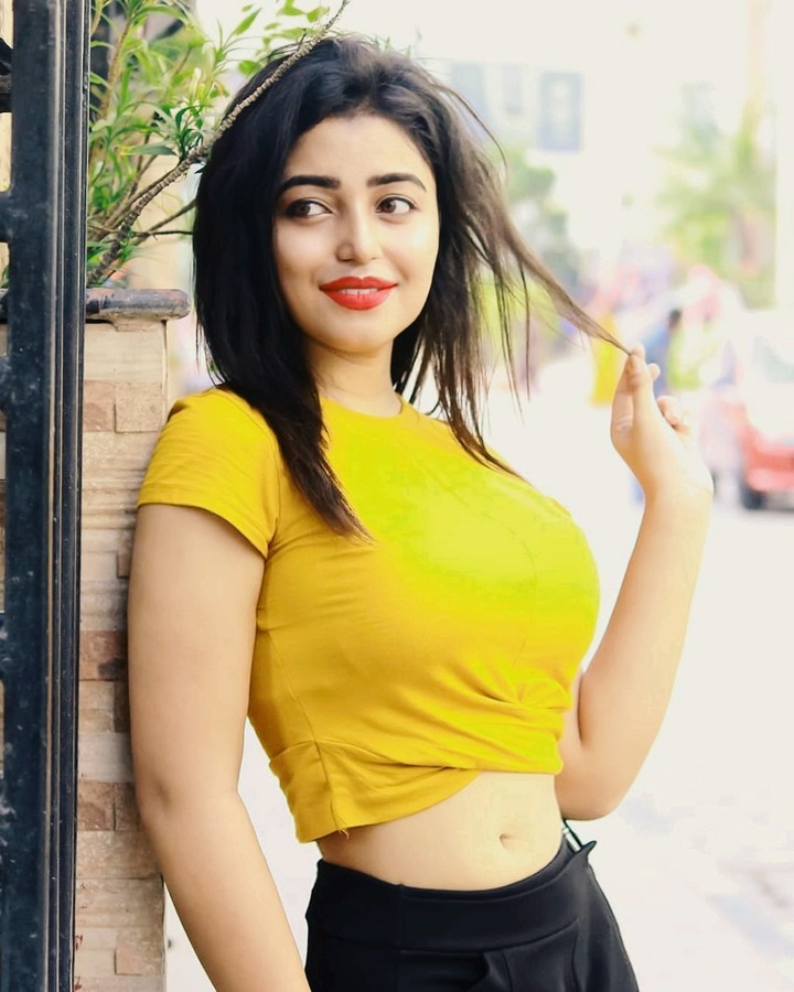 Cute Hot girl Pictures