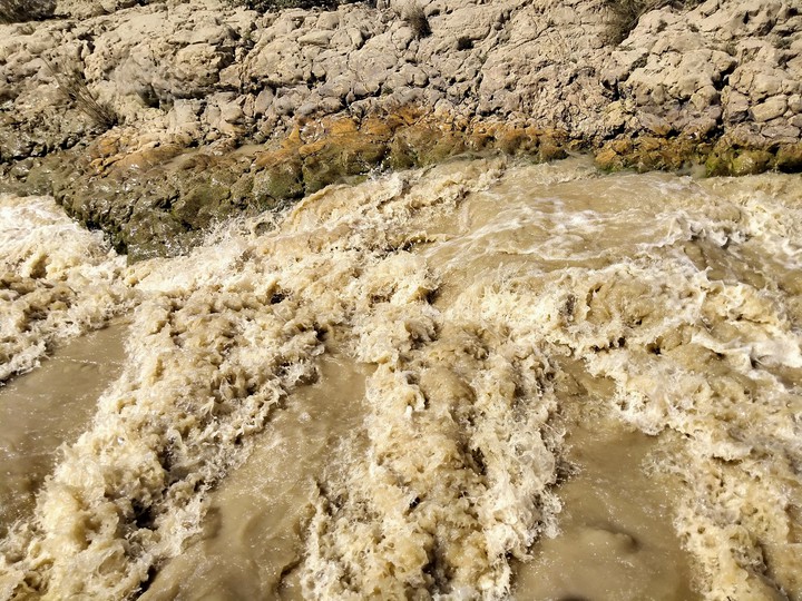 Water in pressure