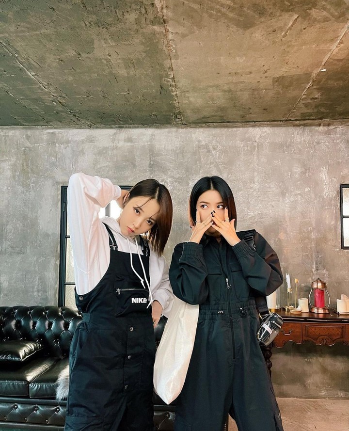 Moonbyul & Solar