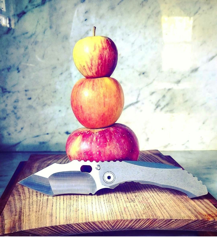 apples and Knife @clinto.j.b for Instagram