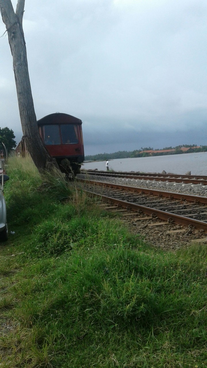 train in side