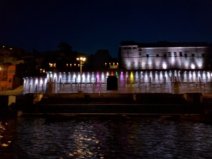peace n light at ghat